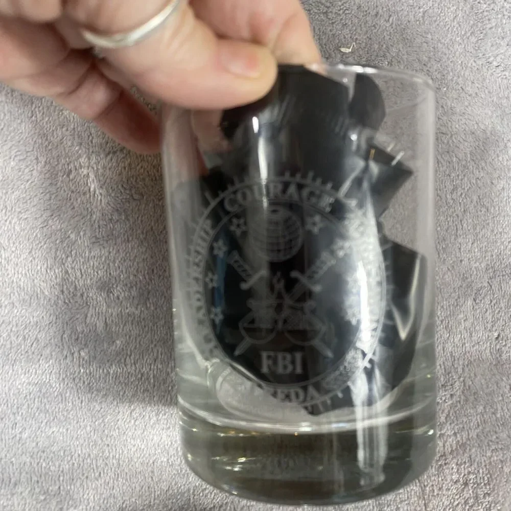 FBI Lowball Whiskey Glasses Logo Etched Emblem Tumbler Set Of 4 Drink‎ ware